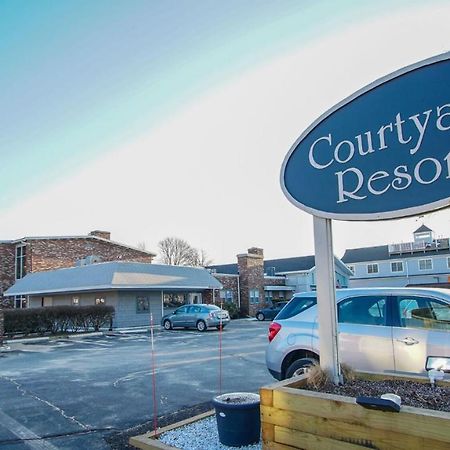 Courtyard Resort Hyannis Exterior photo